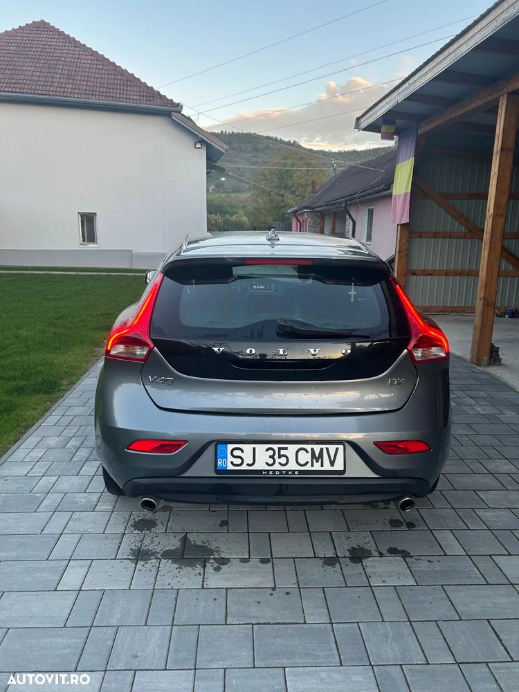 Volvo V40 D3 - 4