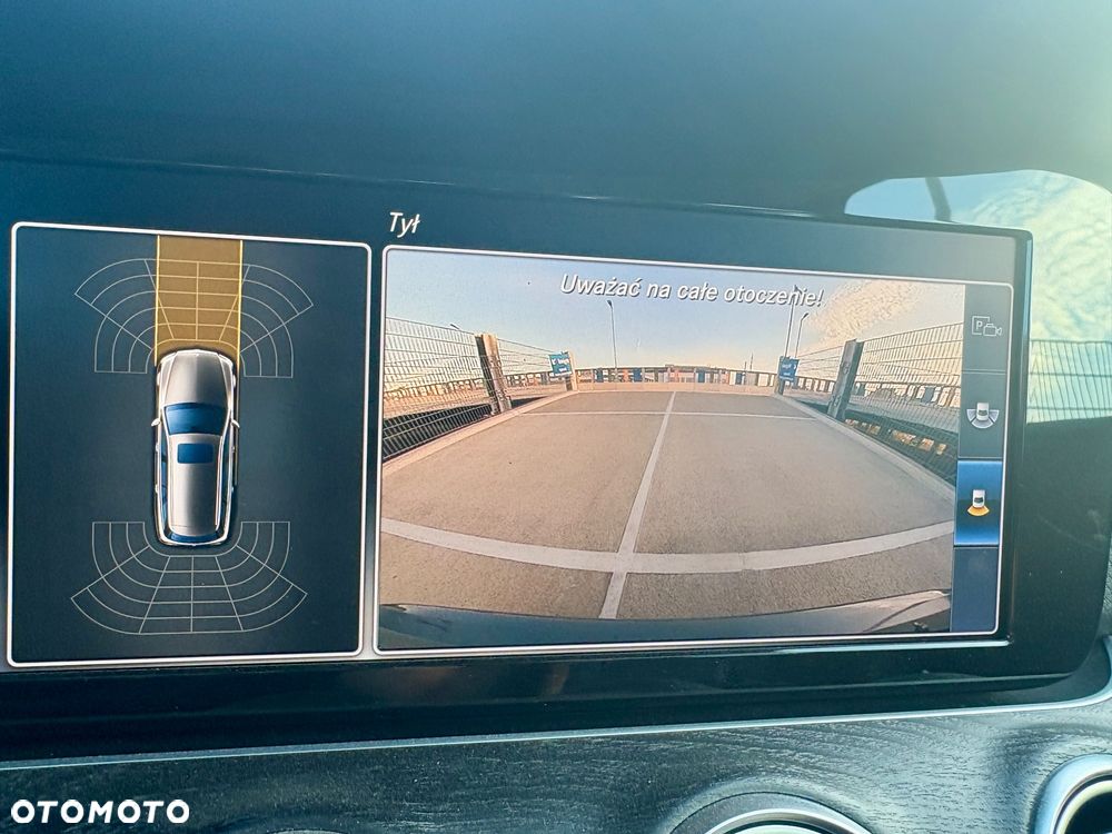 Mercedes-Benz Klasa E 400 4Matic 9G-TRONIC Avantgarde - 28