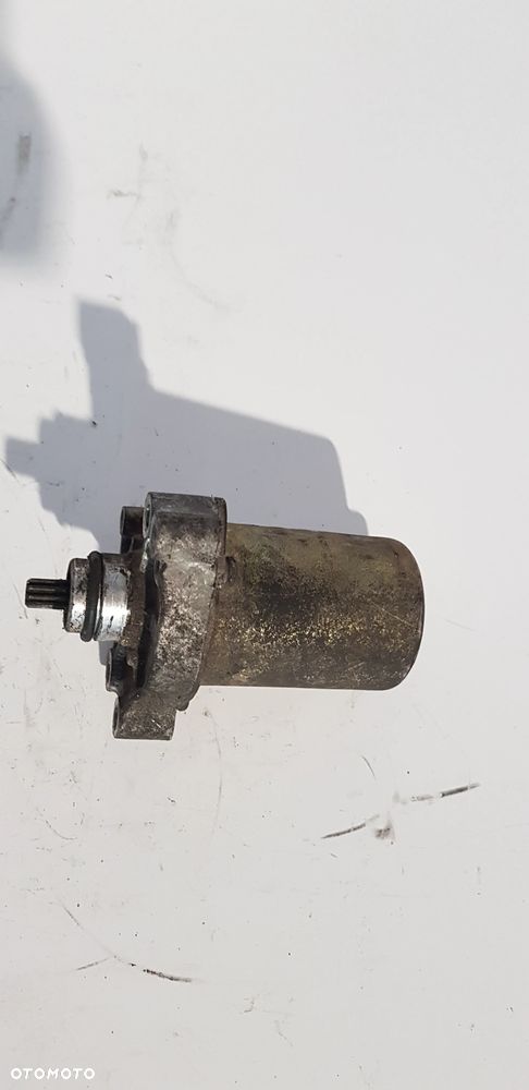 Piaggio Zip 100 Rozrusznik - 2