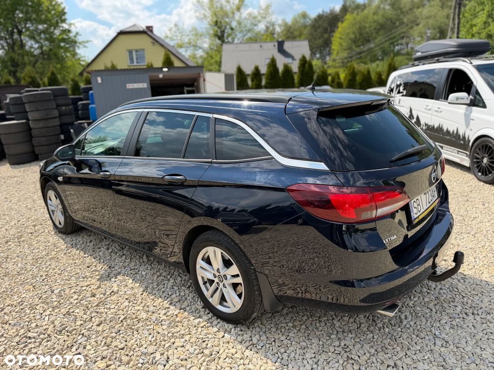 Opel Astra 1.6 T Dynamic S&S - 4