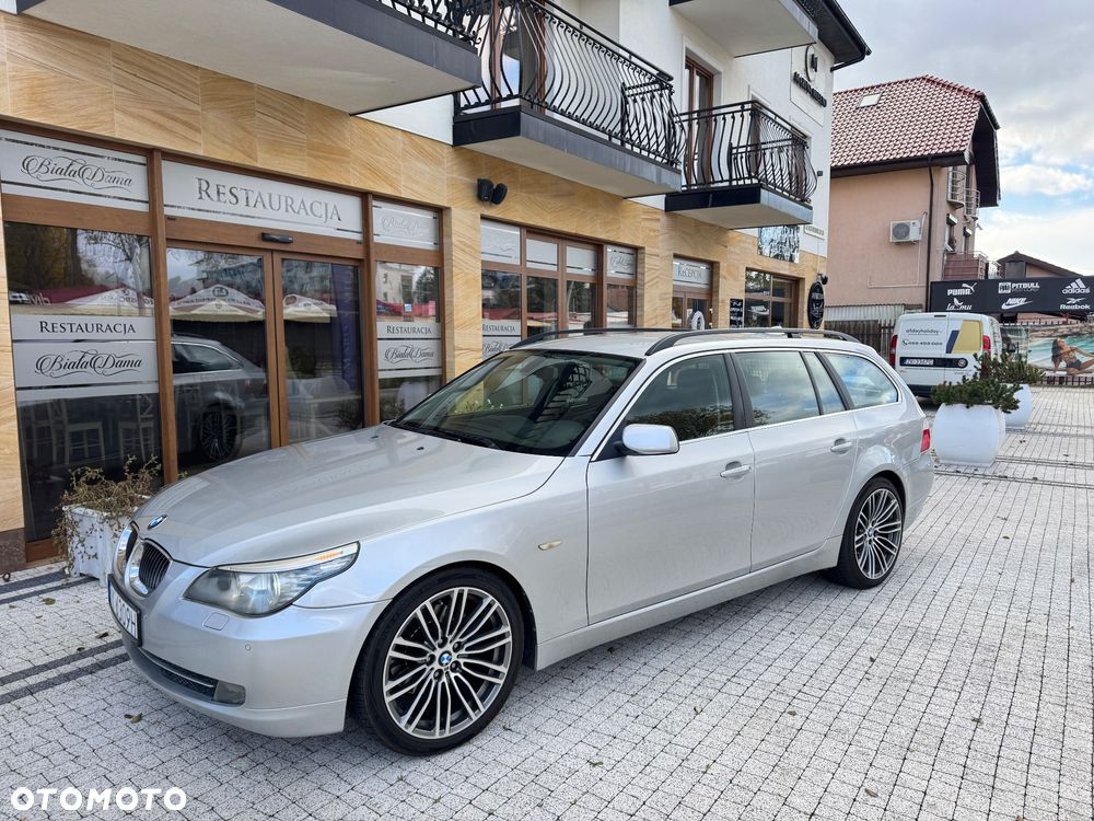 BMW Seria 5 523i - 1