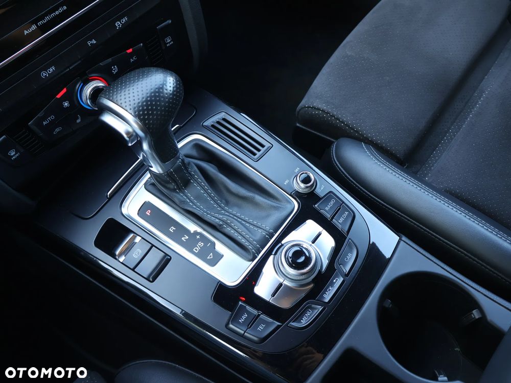 Audi A4 Avant 2.0 TDI DPF quattro S tronic S line Sportpaket - 17