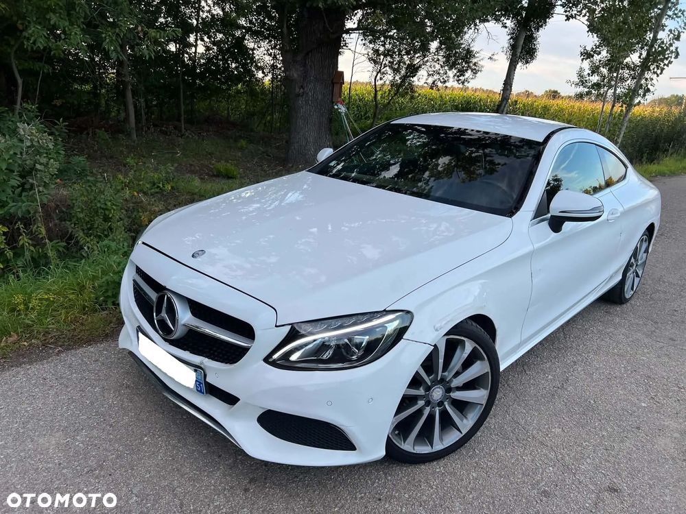 Mercedes-Benz Klasa C 180 Edition - 38
