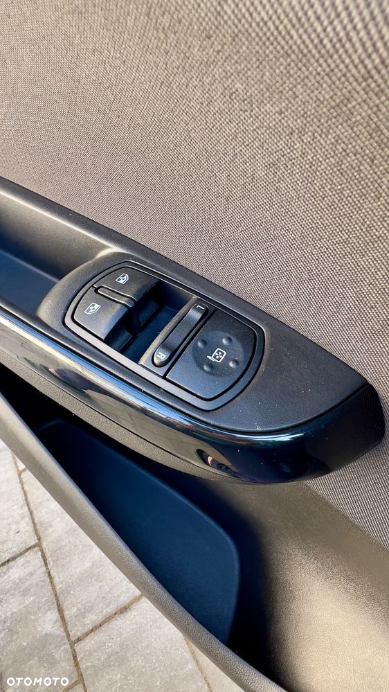 Opel Corsa 1.4 Enjoy - 17