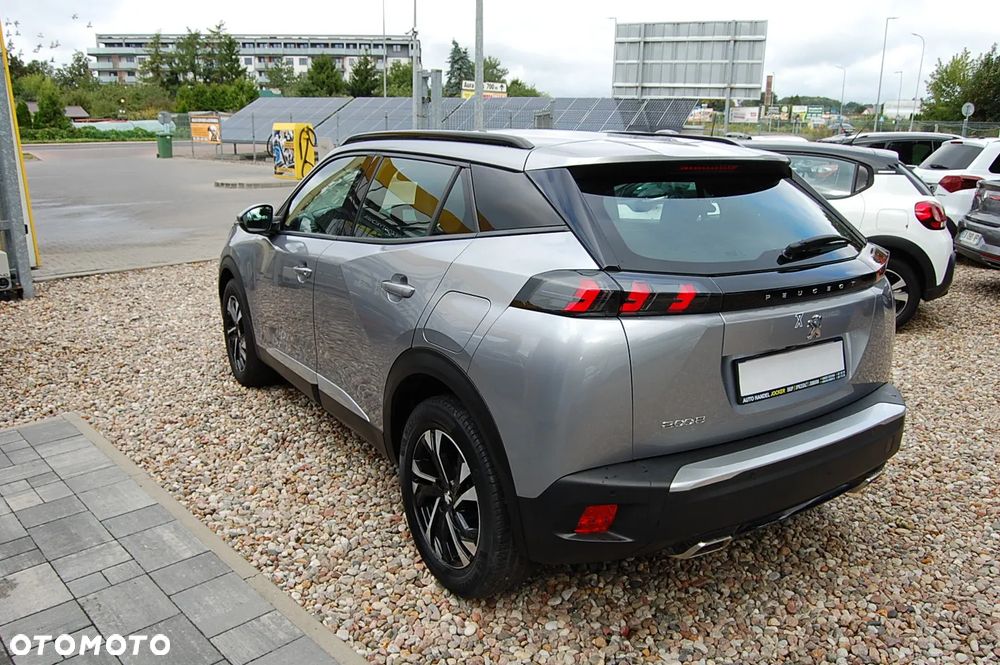 Peugeot 2008 PureTech 130 EAT8 Allure - 4