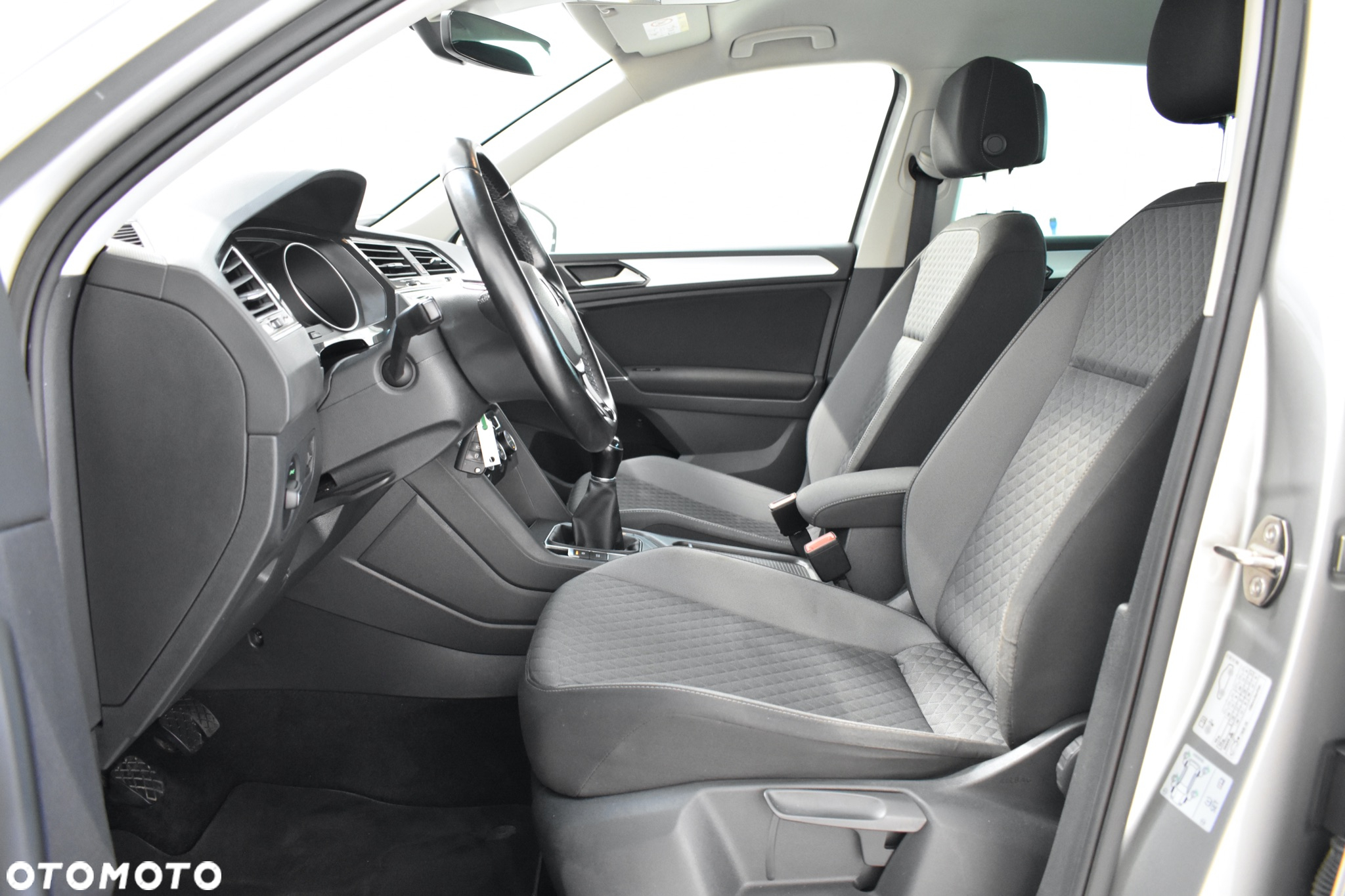 Volkswagen Tiguan 2.0 TDI SCR R-Line - 26