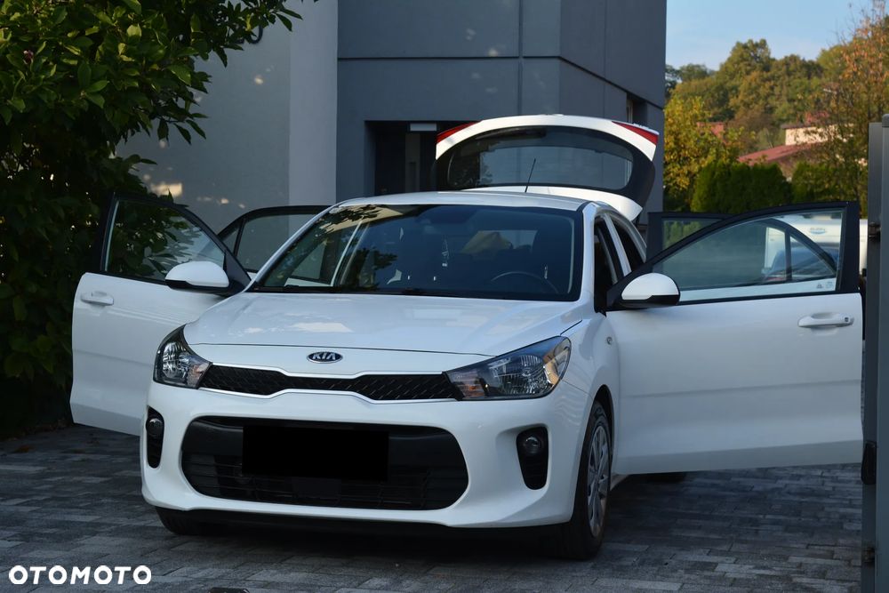 Kia Rio 1.2 L - 26