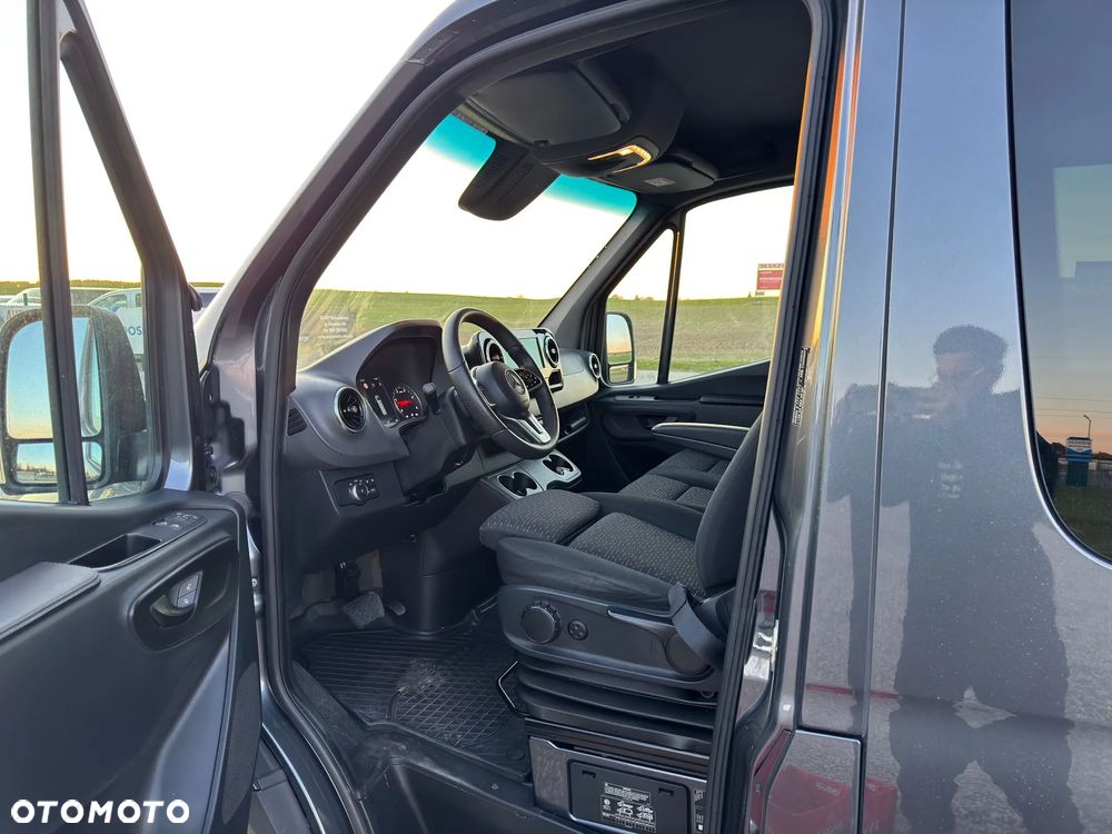 Mercedes-Benz SPRINTER - 12