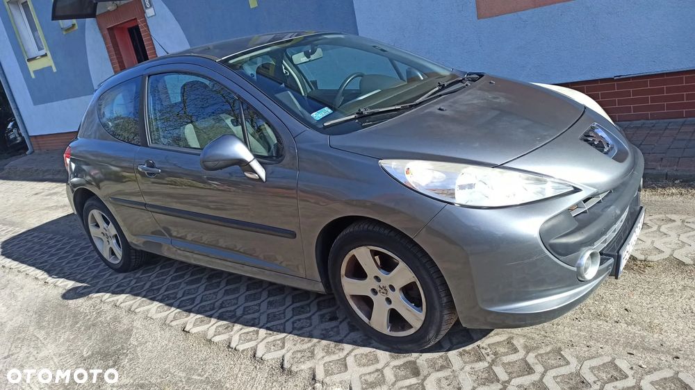 Peugeot 207 1.4 16V Trendy - 1