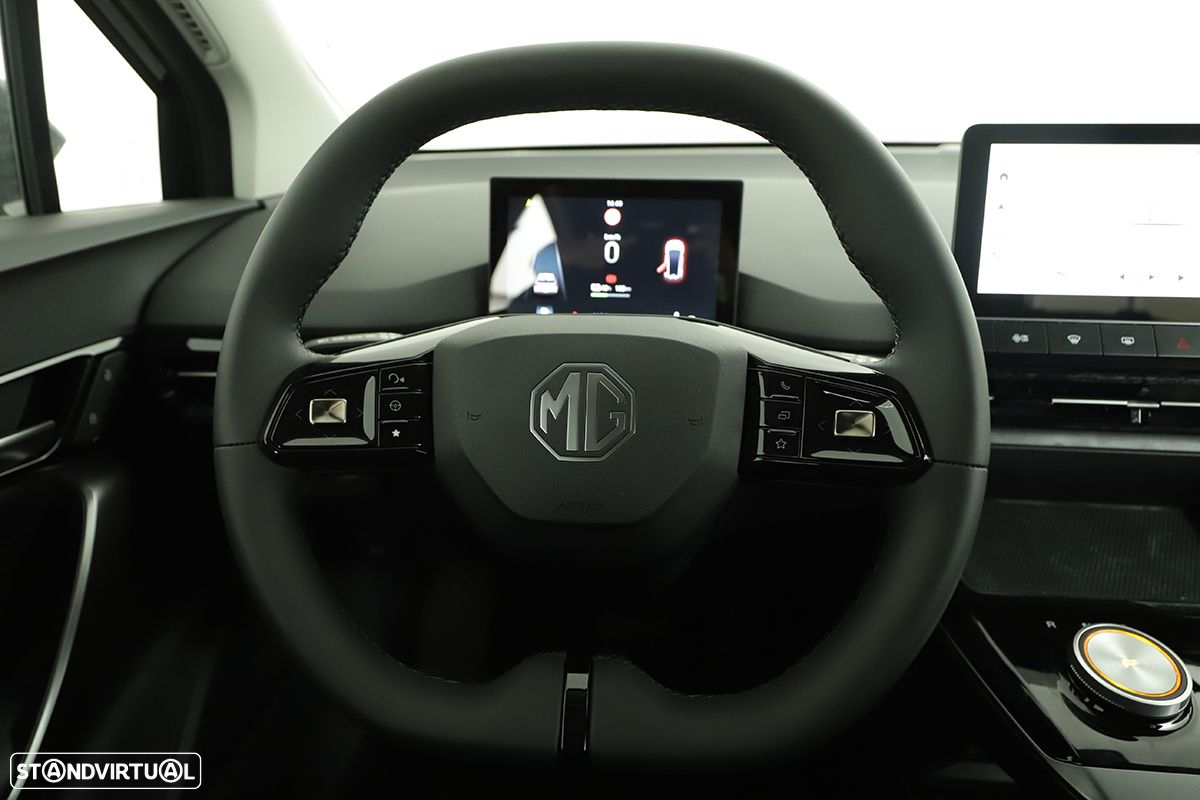 MG MG4 64 kWh Luxury - 13
