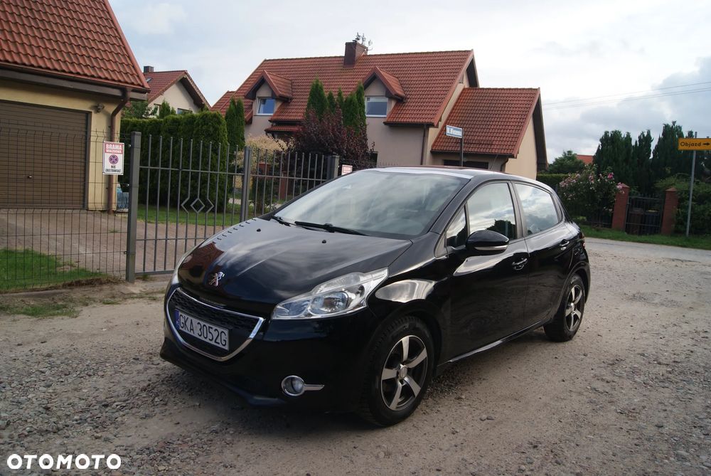 Peugeot 208 82 VTI Allure - 1