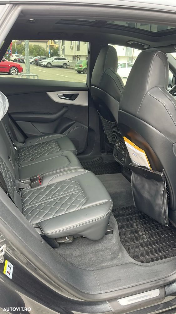 Audi Q8 - 12