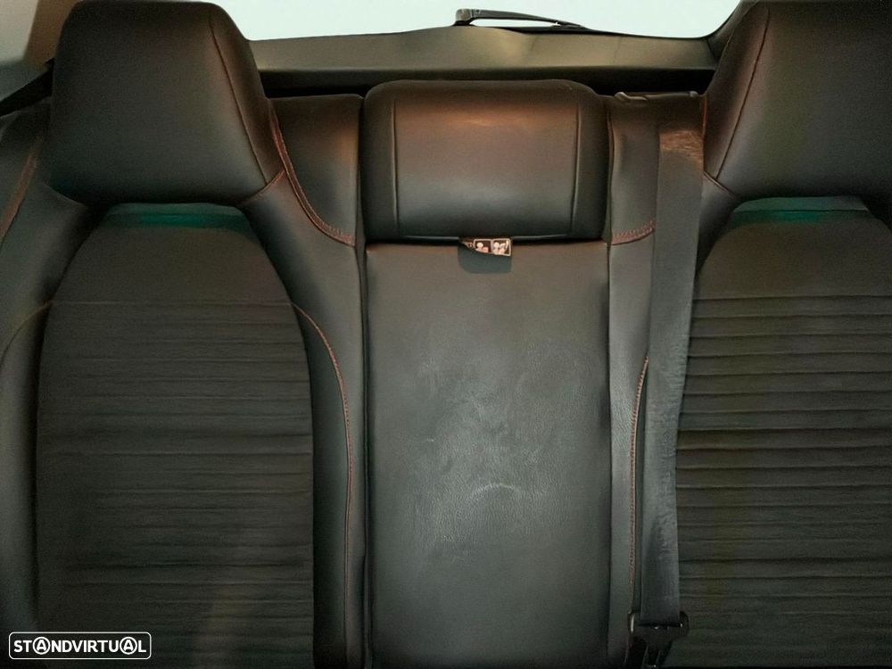 Mercedes-Benz CLA 200 d Shooting Brake AMG Line Aut. - 19