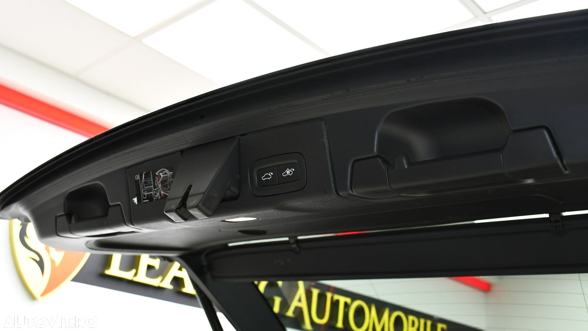 Volvo XC 60 - 28