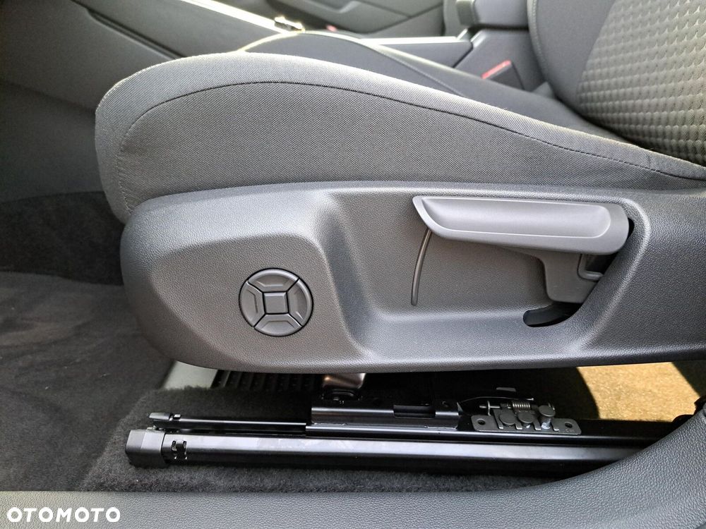 Volkswagen T-Roc - 19