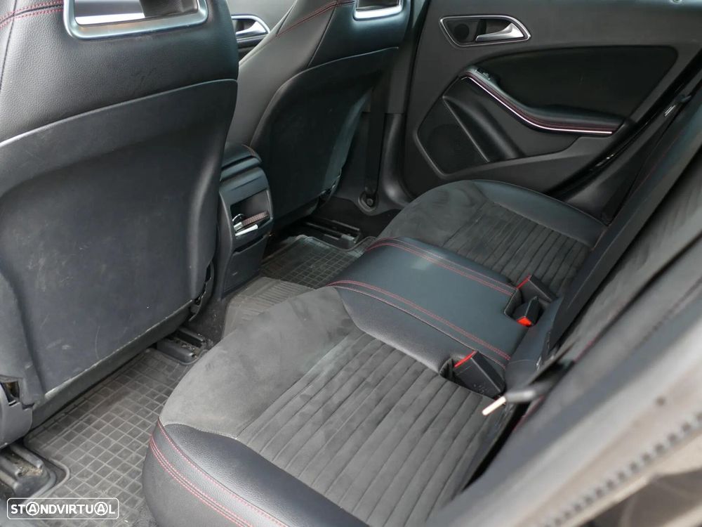 Mercedes-Benz CLA 200 d AMG Line Aut. - 30