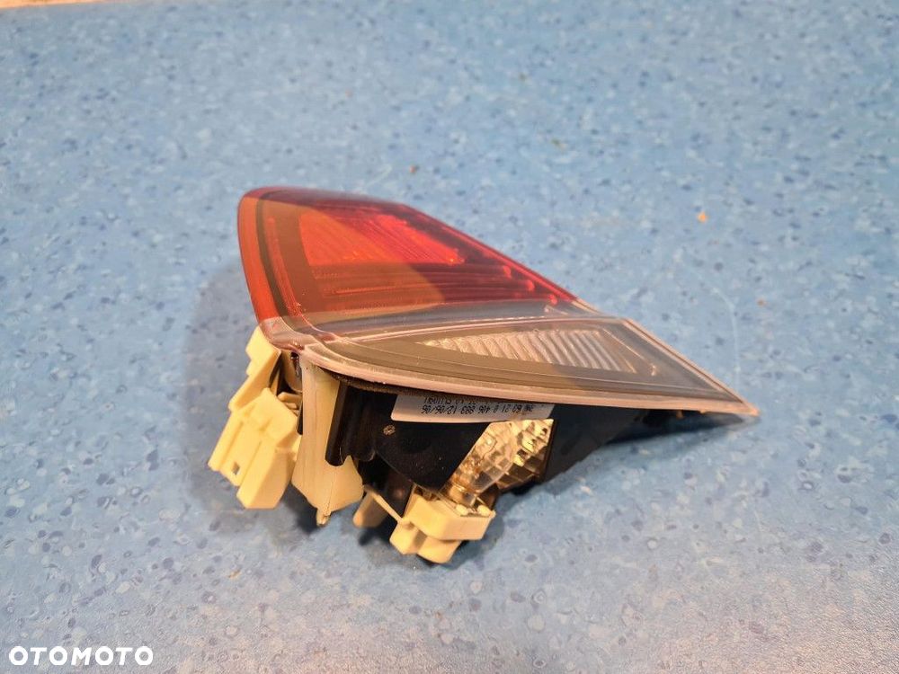 BMW 320I E90 LAMPA TYŁ LEWA WEWNĘTRZNA - 3