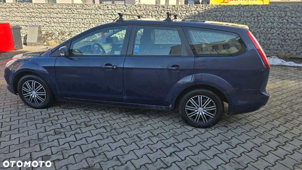 Ford Focus 1.6 Trend - 8