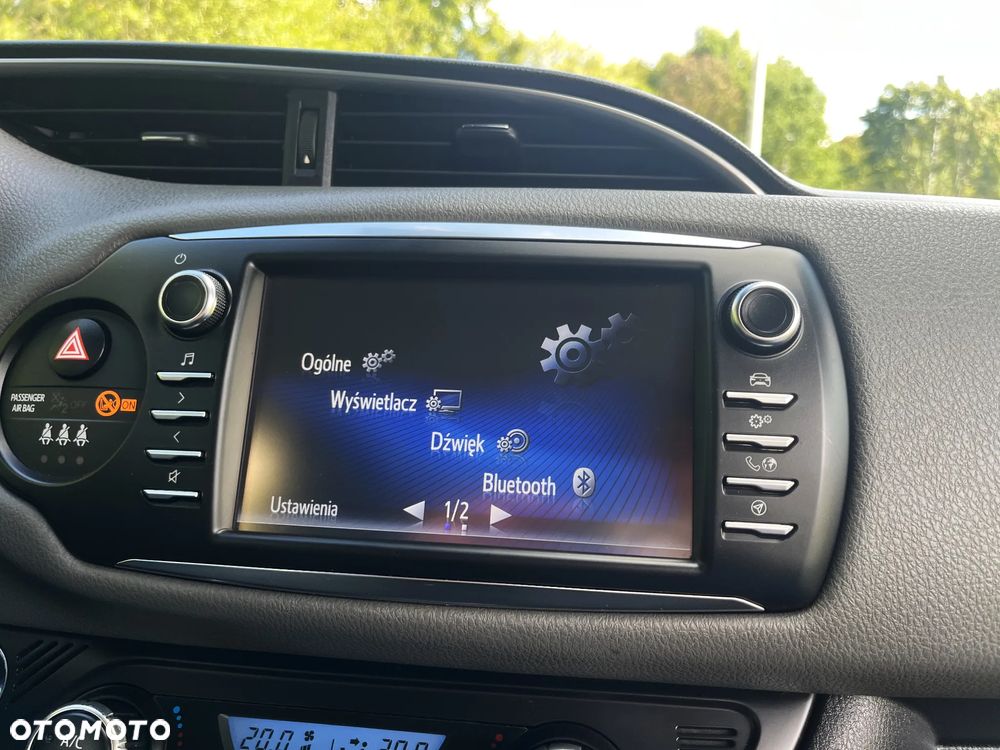Toyota Yaris ver-hybrid-1-5-comfort - 28