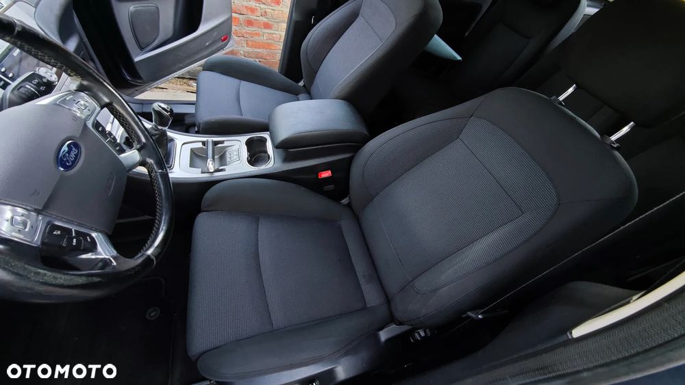 Ford Galaxy 2.0 FF Titanium - 9