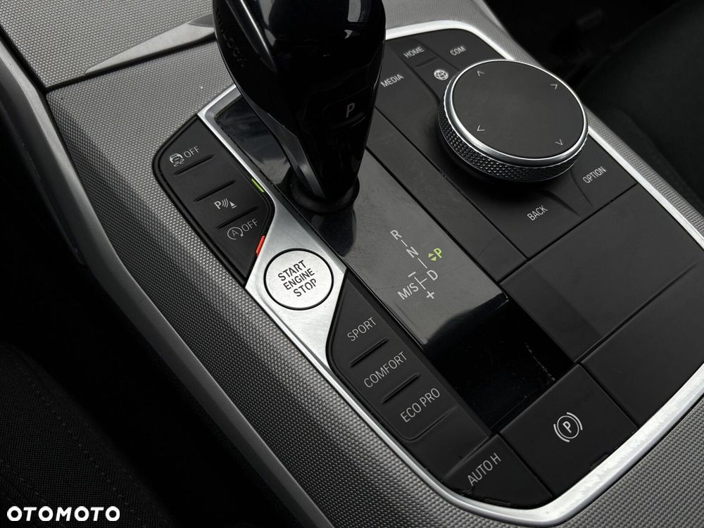 BMW Seria 3 318i Advantage - 11