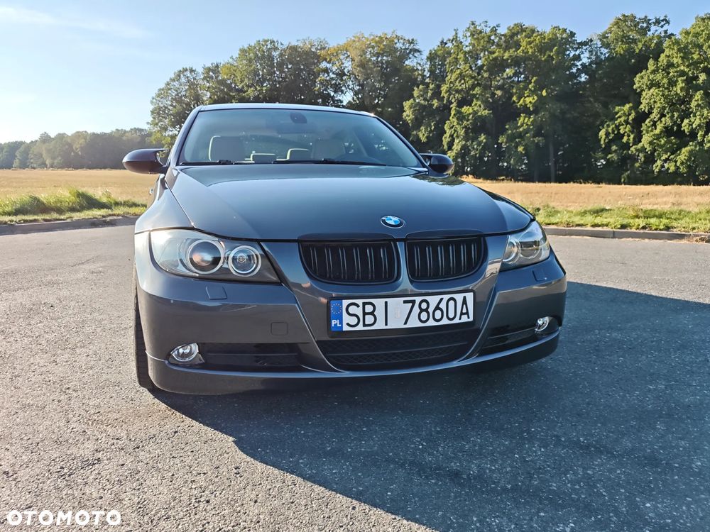 BMW Seria 3 330i - 2