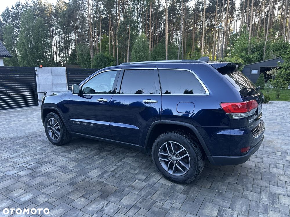 Jeep Cherokee - 4