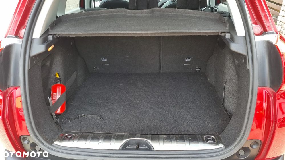 Peugeot 2008 1.2 Pure Tech GPF Allure S&S EAT6 - 21