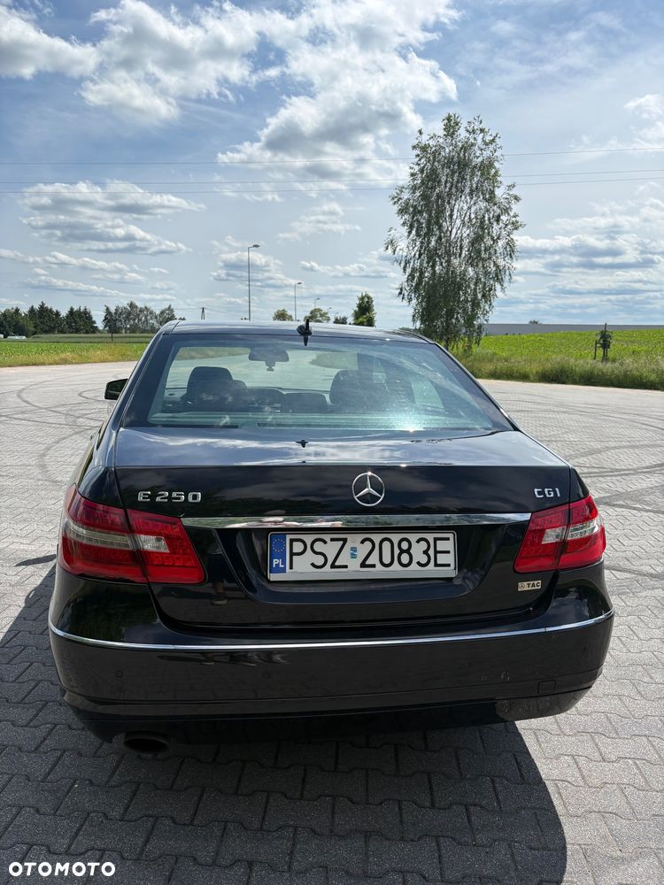 Mercedes-Benz Klasa E 250 CGI BlueEFFICIENCY Avantgarde - 4