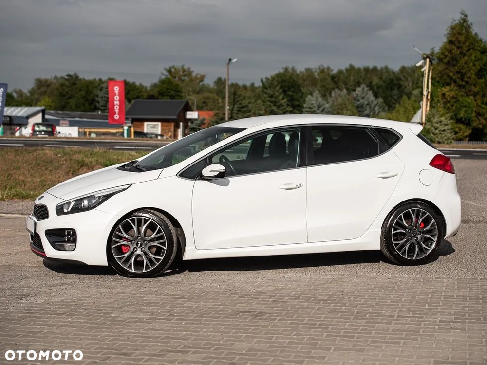 Kia Ceed 1.6 T-GDI GT L - 7