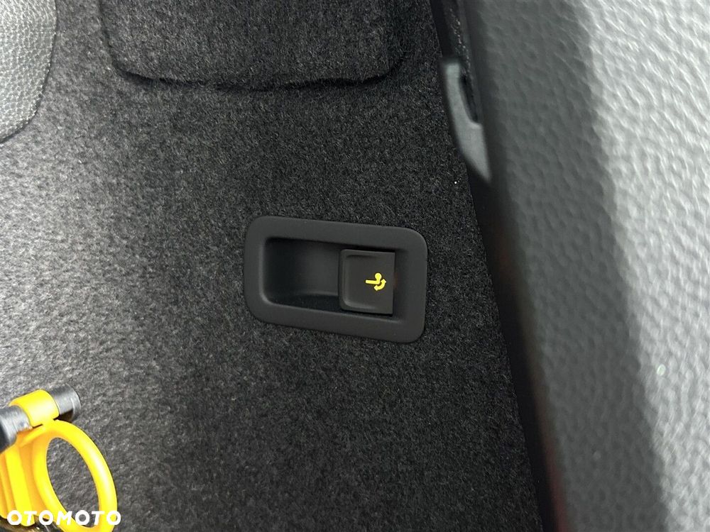 Skoda Karoq 1.5 TSI ACT Sportline DSG - 32