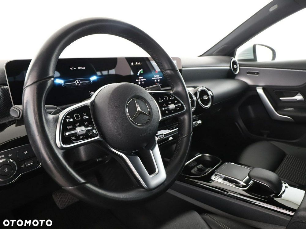 Mercedes-Benz Klasa A 250 7G-DCT - 15