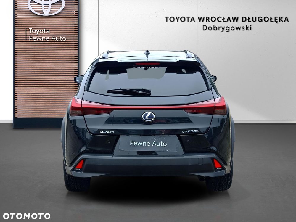 Lexus UX - 6