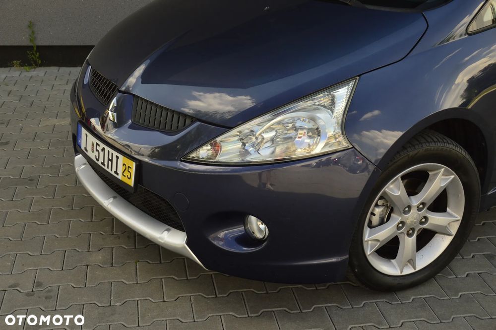 Mitsubishi Grandis 2.4 Invite - 3