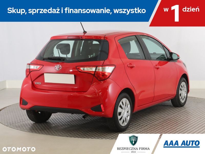 Toyota Yaris - 7