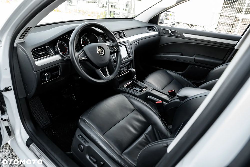 Skoda Superb 2.0 TDI Green tec 4x4 DSG Elegance - 18