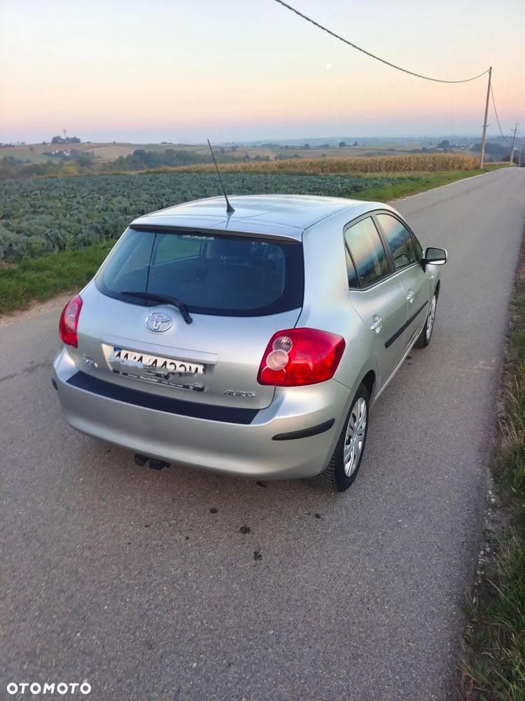 Toyota Auris 1.6 VVT-i Premium - 22