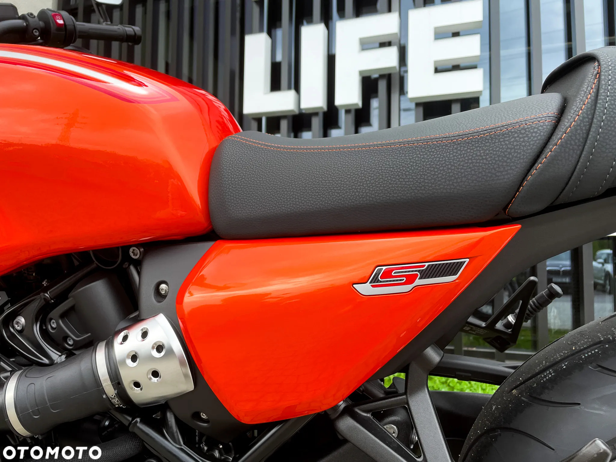 BMW R - 9
