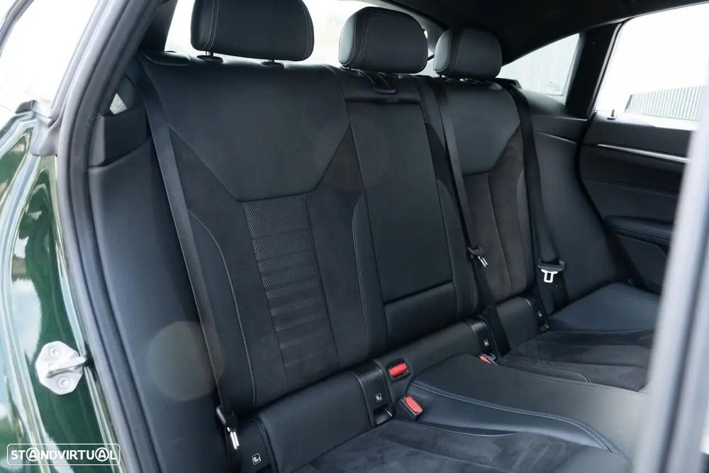 BMW i4 eDrive40 Pack Desportivo M - 42