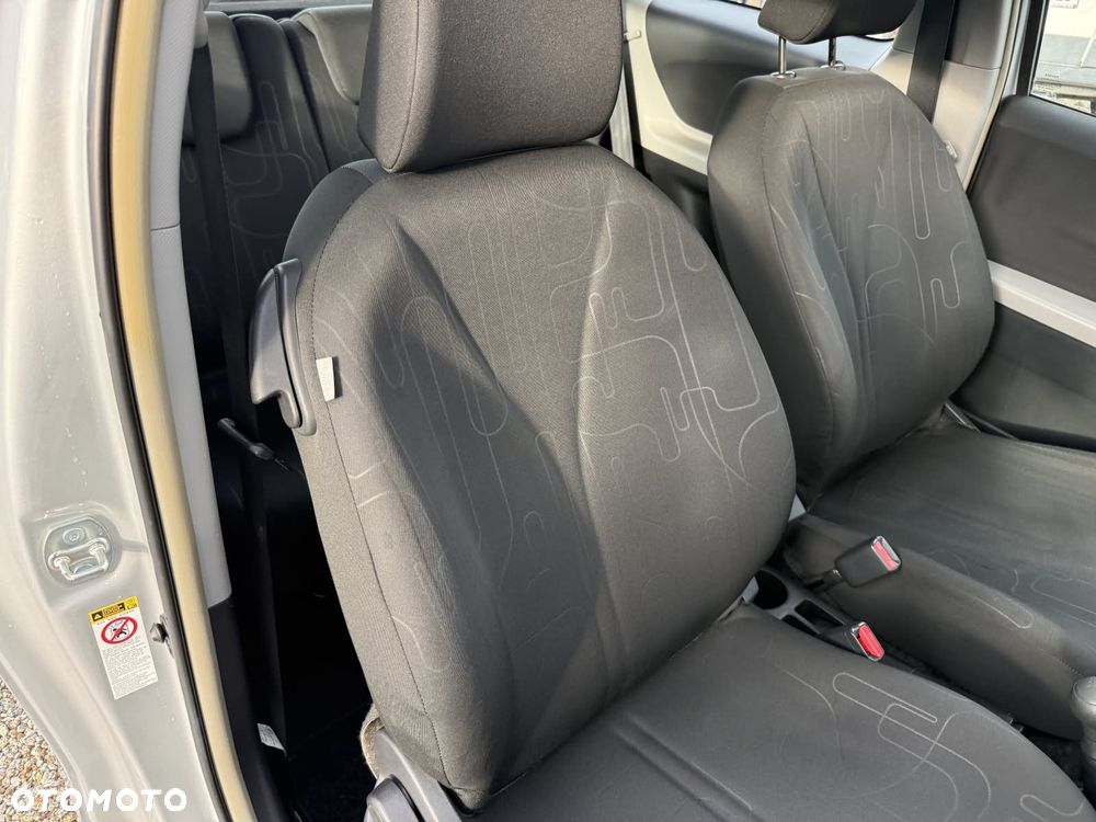 Toyota Yaris 1.0 VVT-i - 19