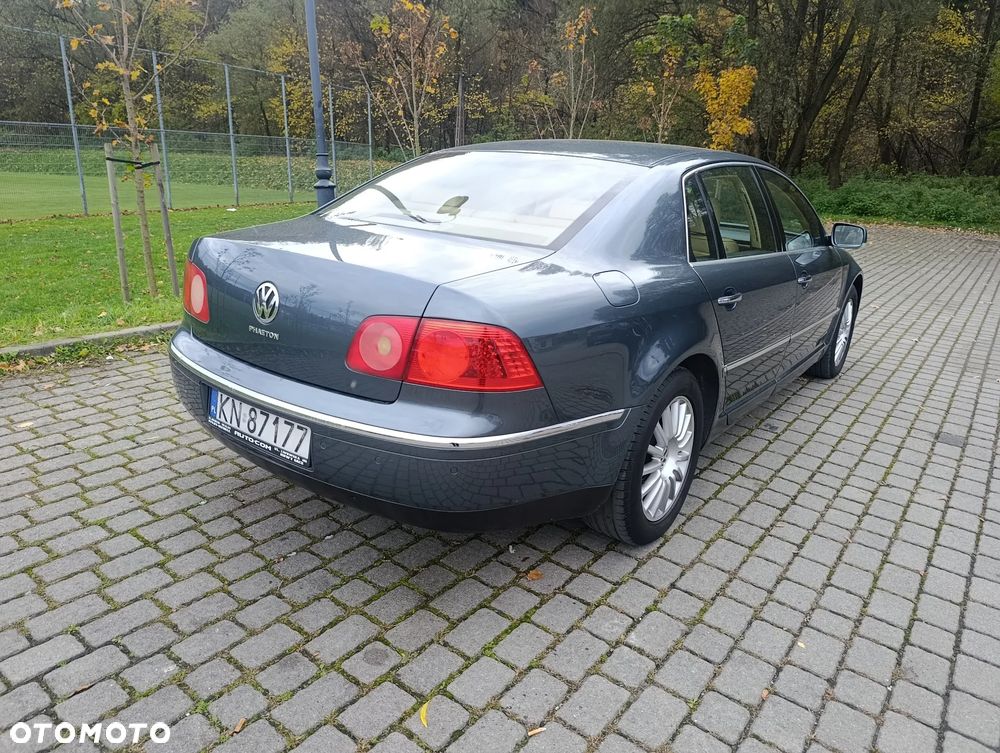 Volkswagen Phaeton - 8