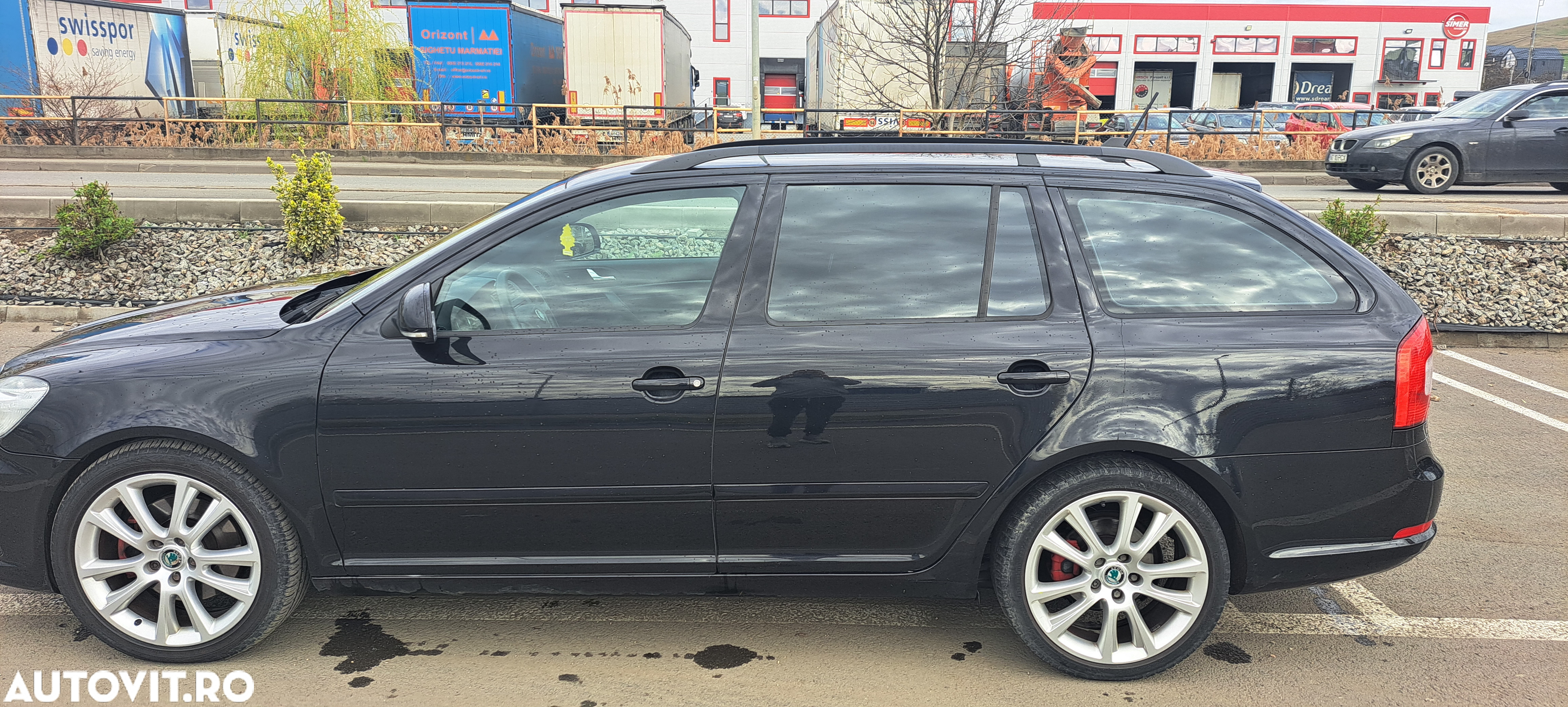 Skoda Octavia Combi 2.0 TDI RS - 10