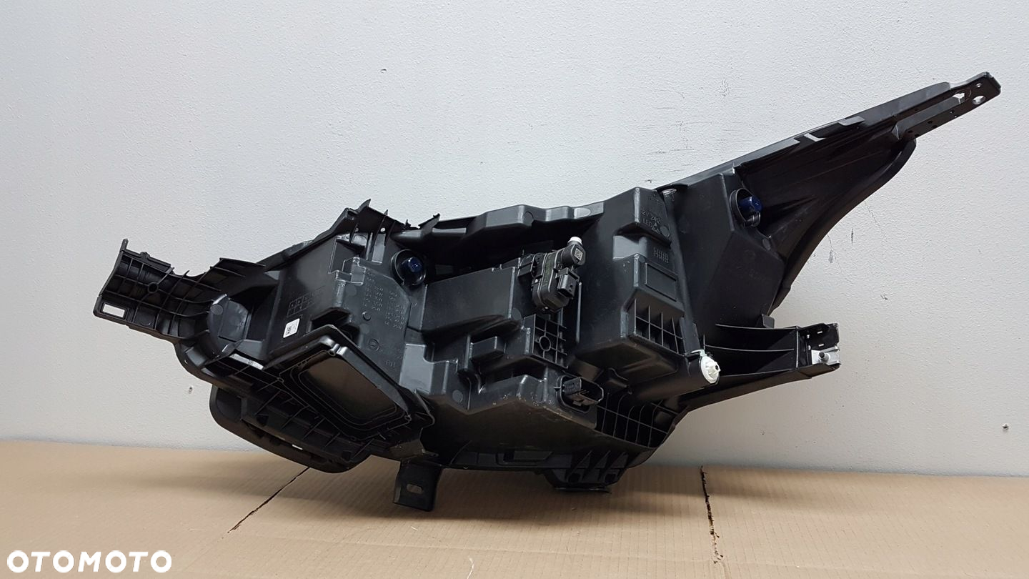 LAMPA PRZÓD PRAWA NISSAN QASHQAI III J12 LIFT FULL LED 24- - 11