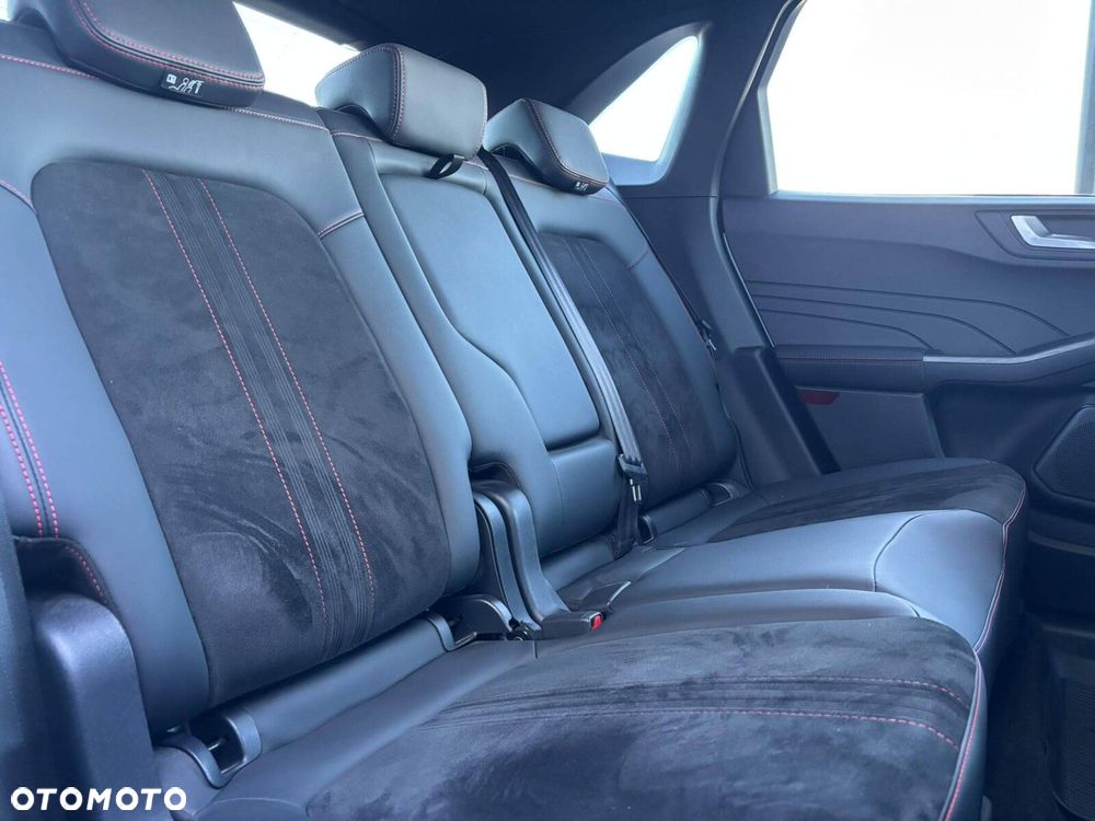 Ford Kuga - 17