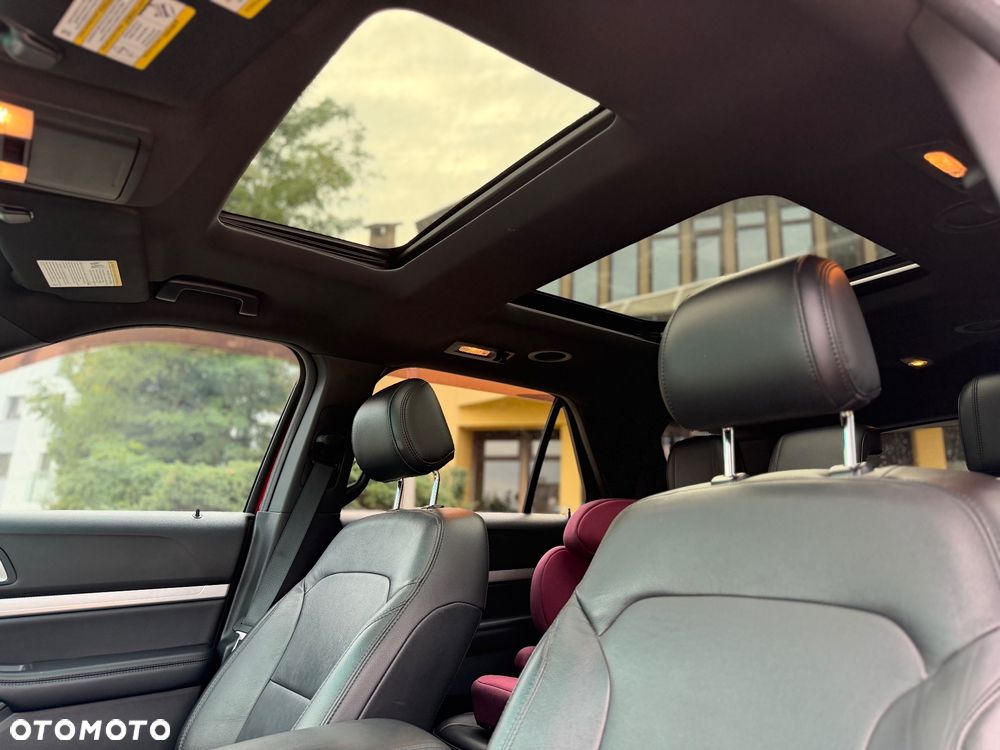 Ford Explorer - 21