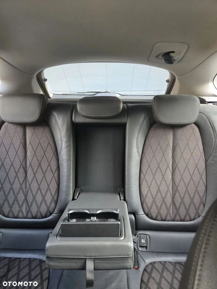 BMW X1 sDrive18i xLine - 10