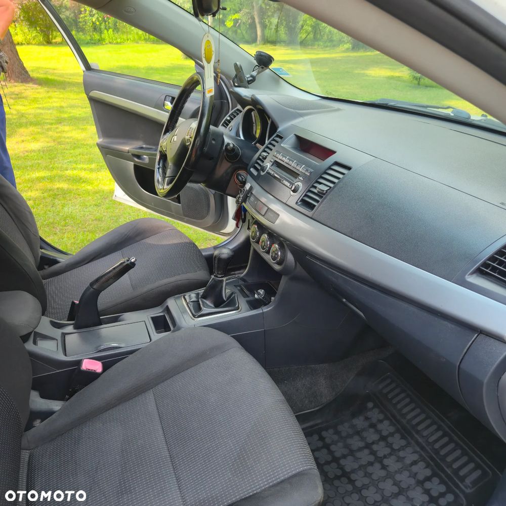 Mitsubishi Lancer 1.8 Invite LPG - 12