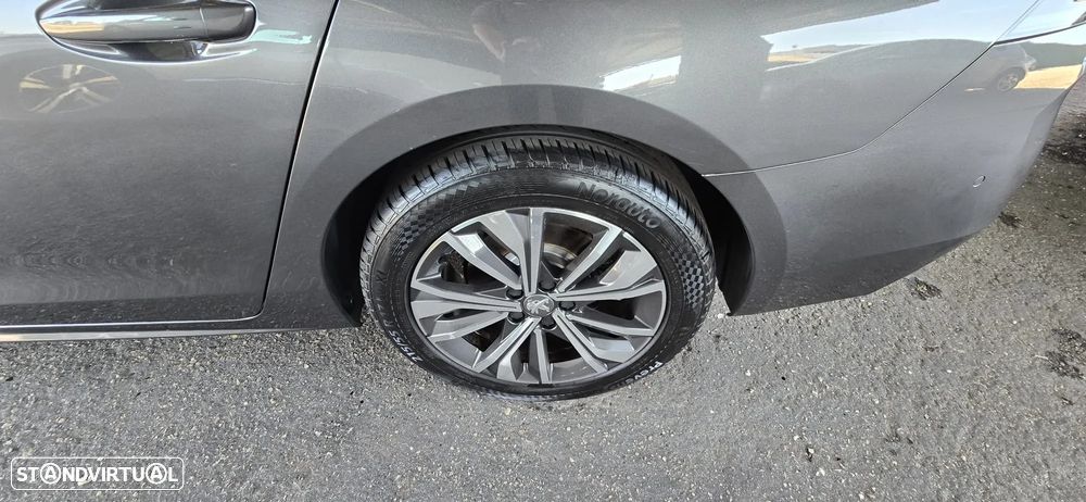 Peugeot 508 SW 1.6 Hybrid Allure Pack e-EAT8 - 17