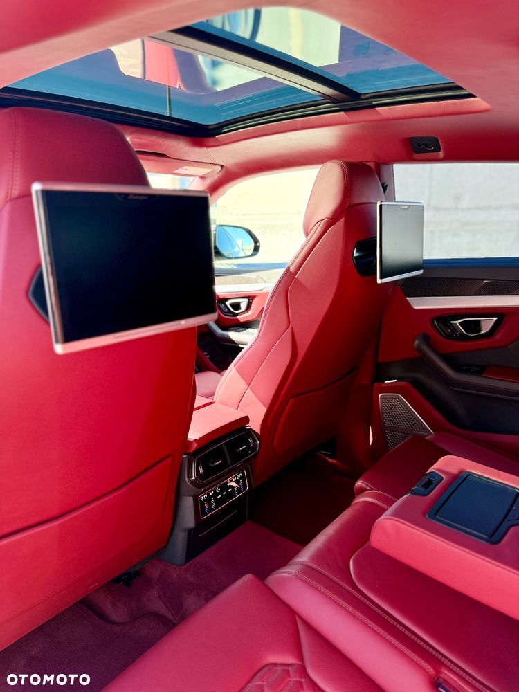 Lamborghini Urus Standard - 36