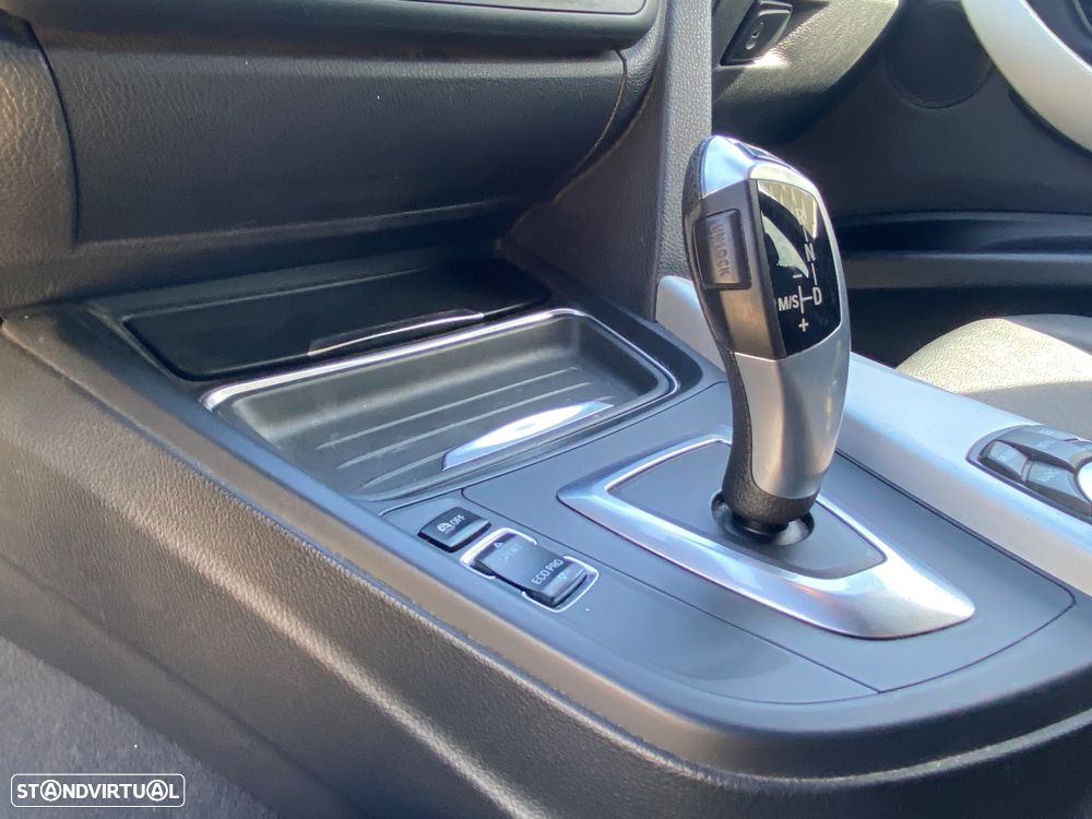 BMW 316 d Aut. Sport Line - 12